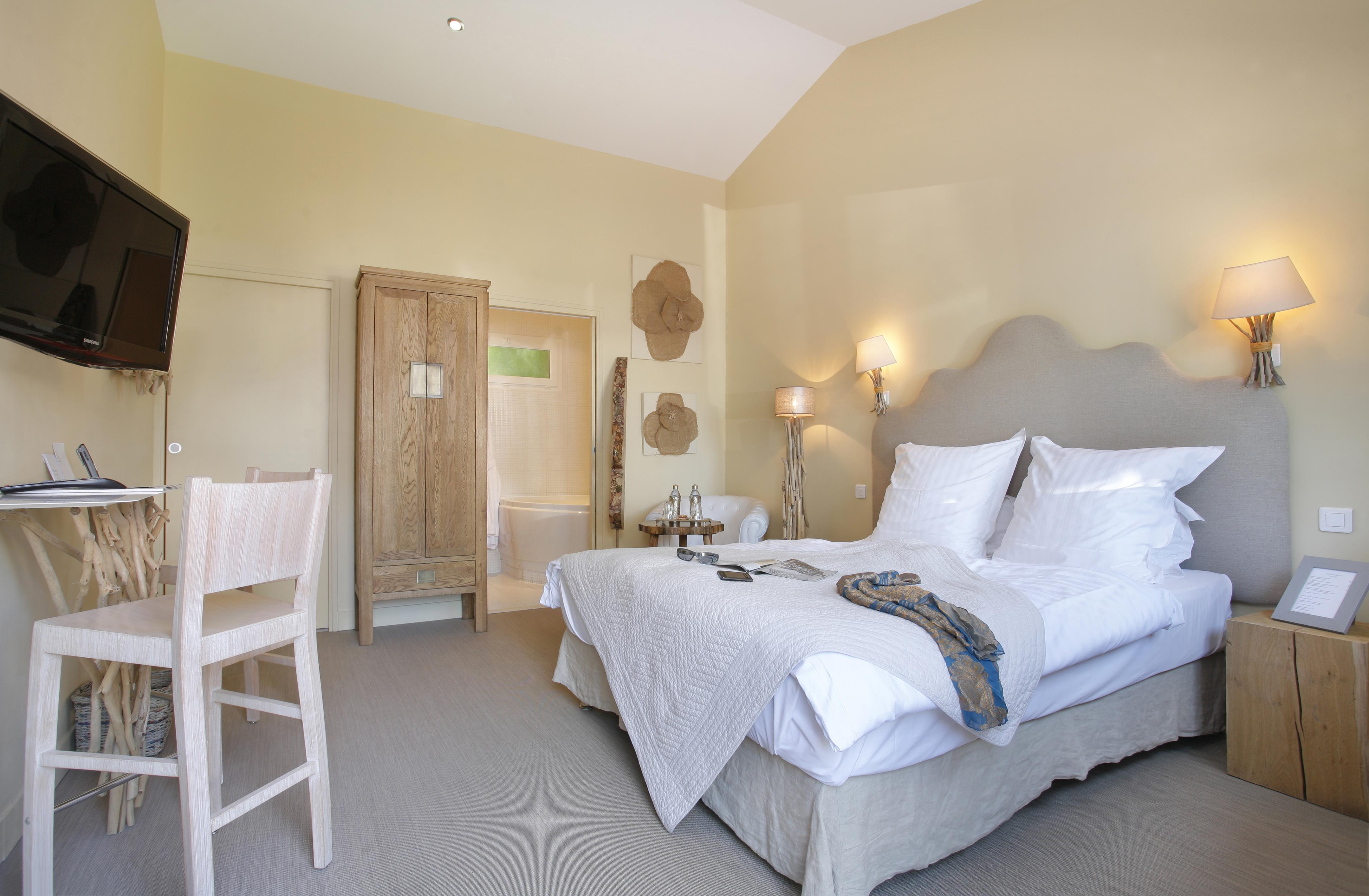 The Originals Hotel Le Cise Restaurant Chambres Et Suites 얼트 외부 사진