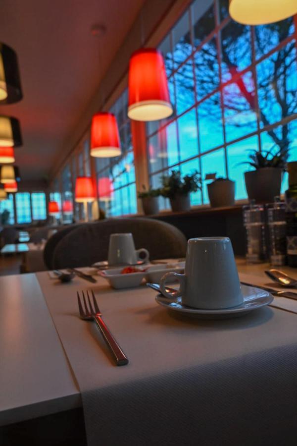 The Originals Hotel Le Cise Restaurant Chambres Et Suites 얼트 외부 사진